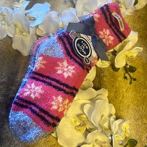 Brand new never worn crew fuzzy sock 4 pack